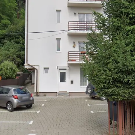 Apartment Pretty House *